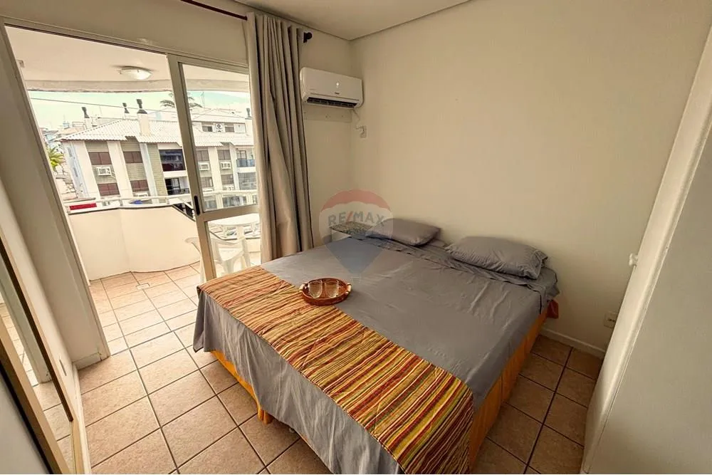 Furnished 1-bedroom apartment with balcony and water view — photo 10