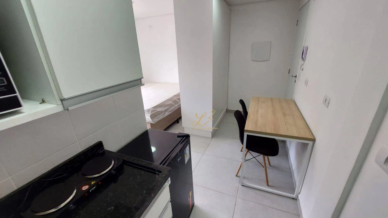 Furnished studio, 17 m², with a home office — photo 8