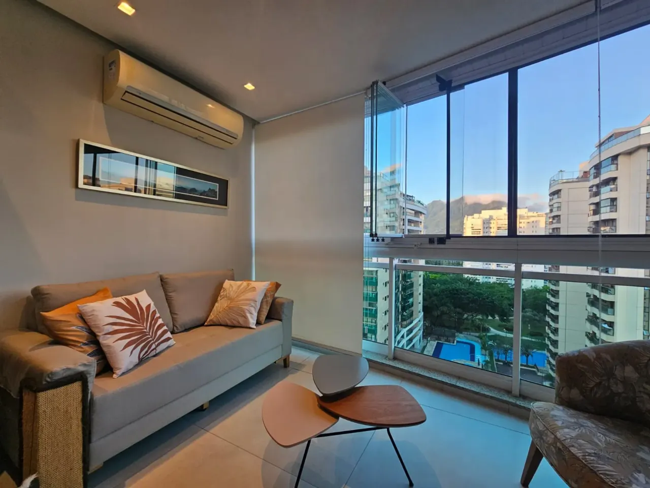Furnished apartment with 3 bedrooms and 5 bathrooms — photo 13