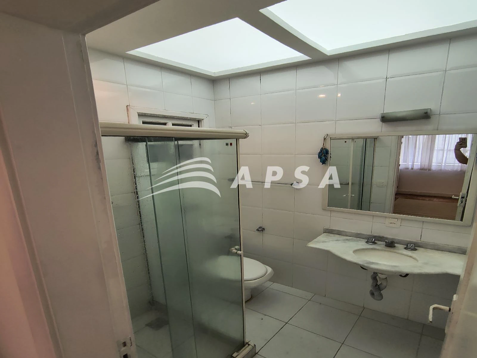 Квартира з 2 спальнями, у будинку є тренажерний зал — photo 11