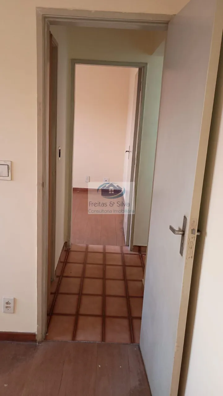 Apartamento com 2 quartos, 1 banheiro e 1 vaga — photo 12