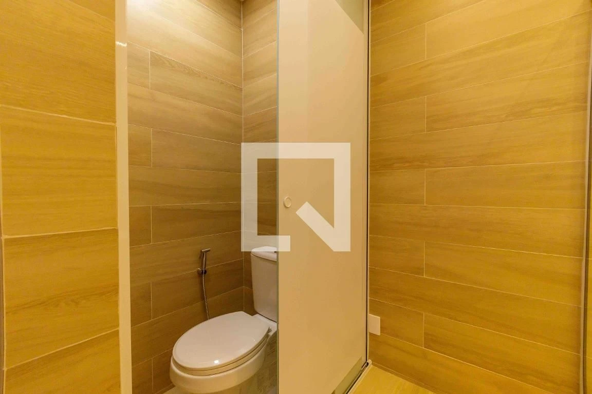 Rental apartment with 4 bedrooms and a glassed-in balcony — photo 73