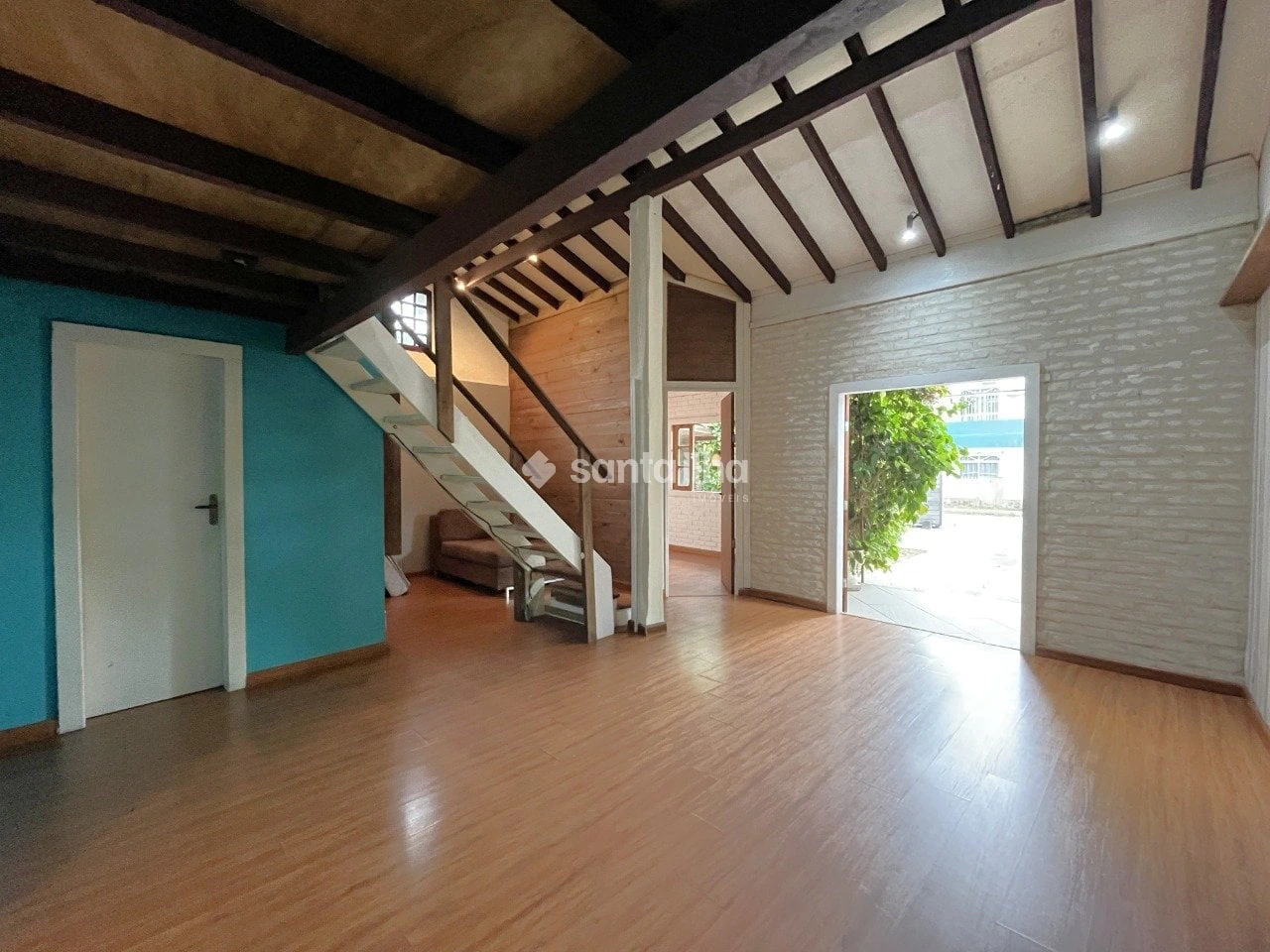 3-bedroom house with a bathtub — photo 14