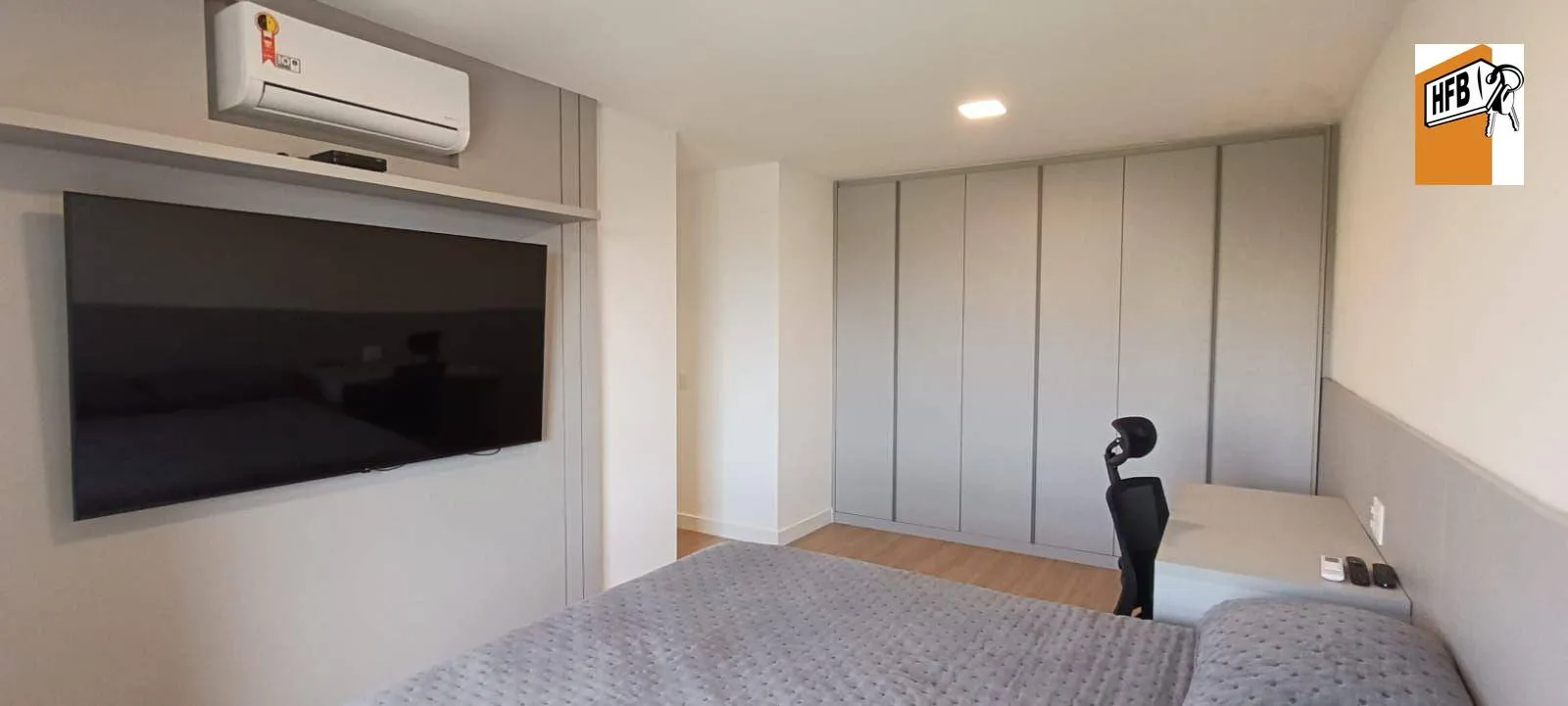 151 m² apartment with 3 bedrooms and 5 bathrooms — photo 14