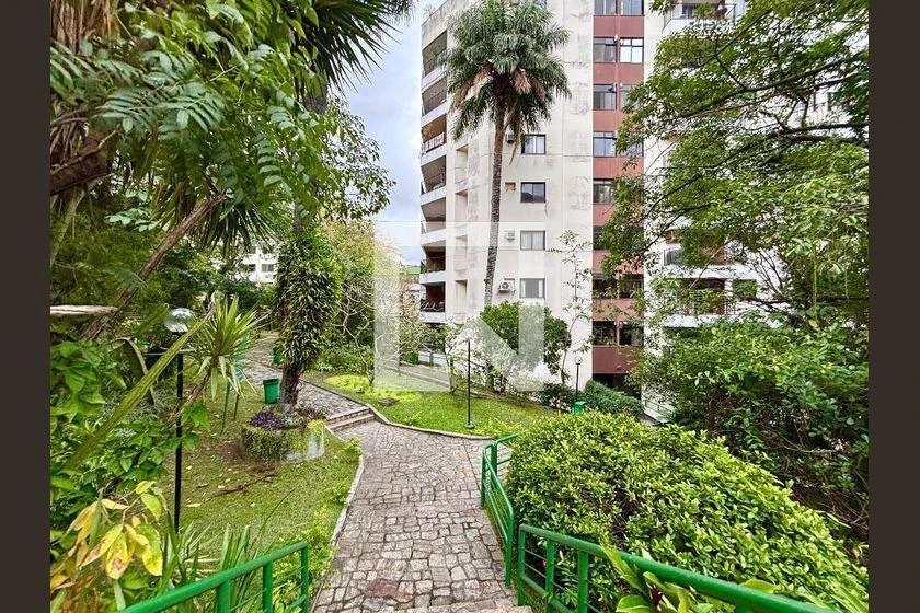 Renovated 2-bedroom apartment with city view, 85 m² — photo 45