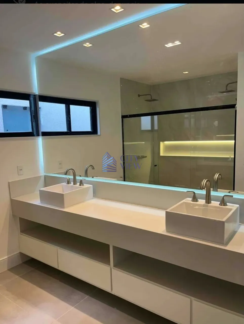 3-bedroom house with open-plan kitchen and 350 m² — photo 8