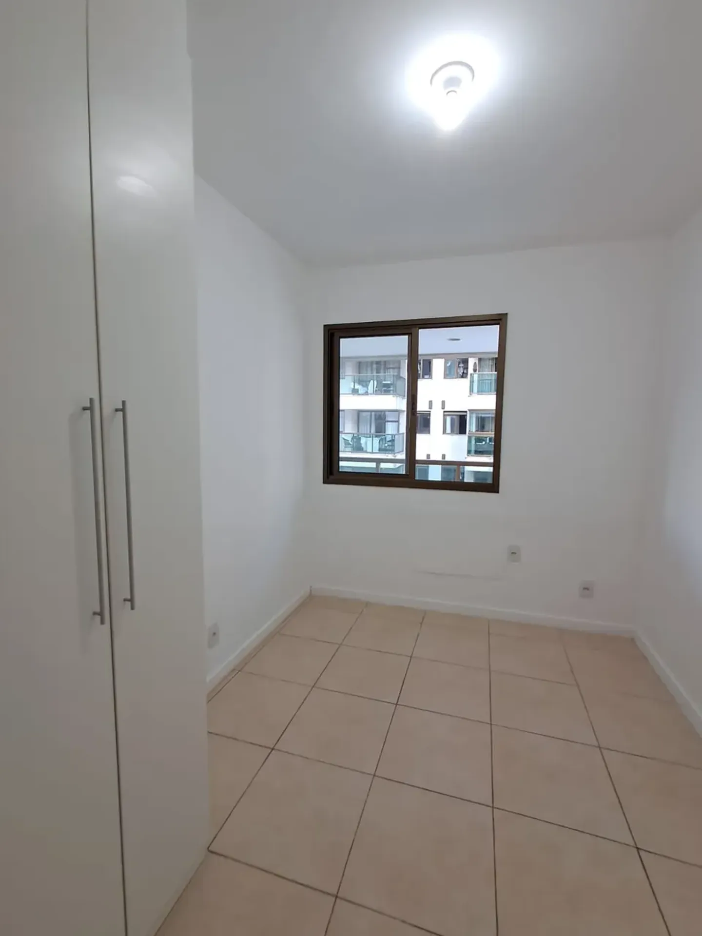 81 m² apartment with balcony and 3 bedrooms on the 5th floor — photo 3