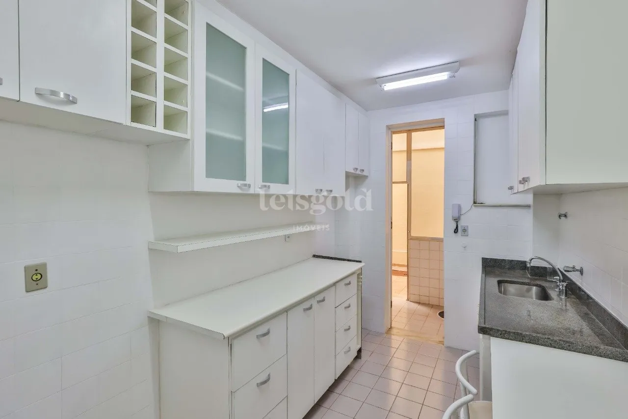 Ground-floor apartment with an enclosed winter balcony — photo 2