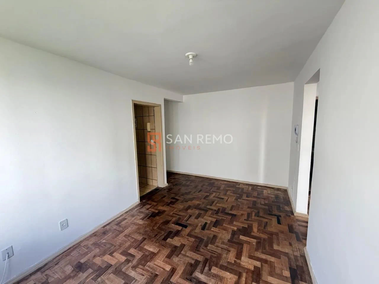 Apartment, 70 m², with wood or laminate floors — photo 14