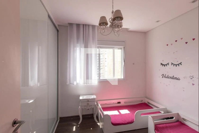Furnished 2-bedroom apartment with private BBQ and balcony — photo 4