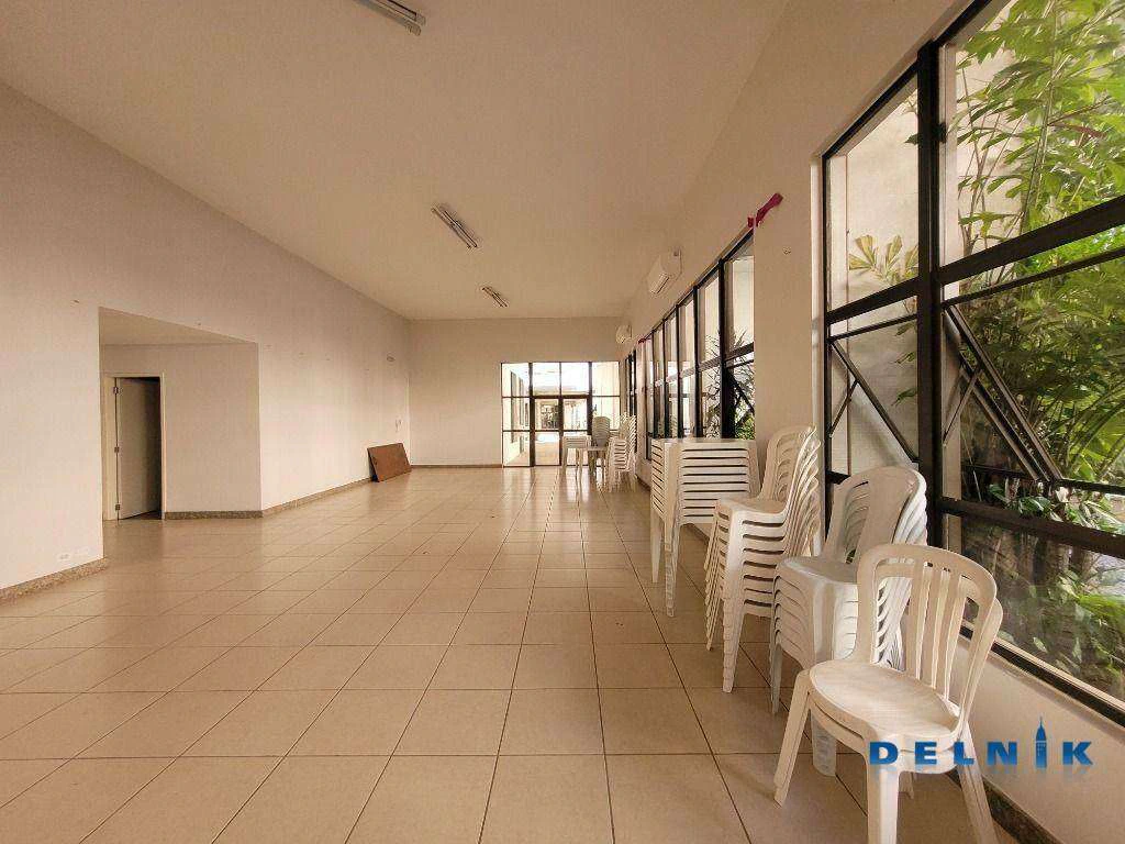 Apartamento com 3 quartos de 156 m² e vista cidade/montanhas — photo 16