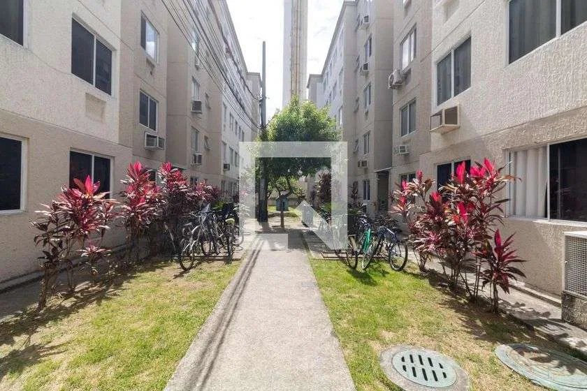 2-bedroom apartment in a building with a gym — photo 30