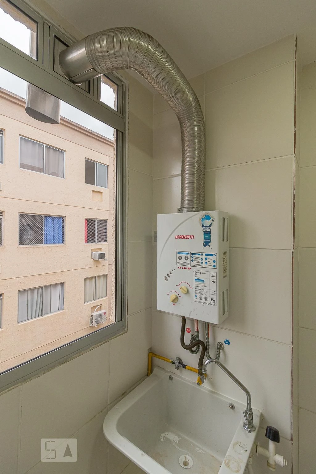2-bedroom apartment with 1 bathroom and parking — photo 5