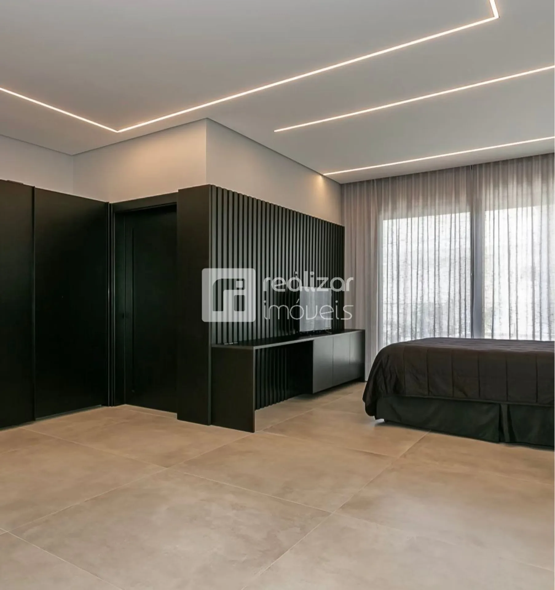 Дом на 5 люксов с приватным садом, 645 м² — photo 12