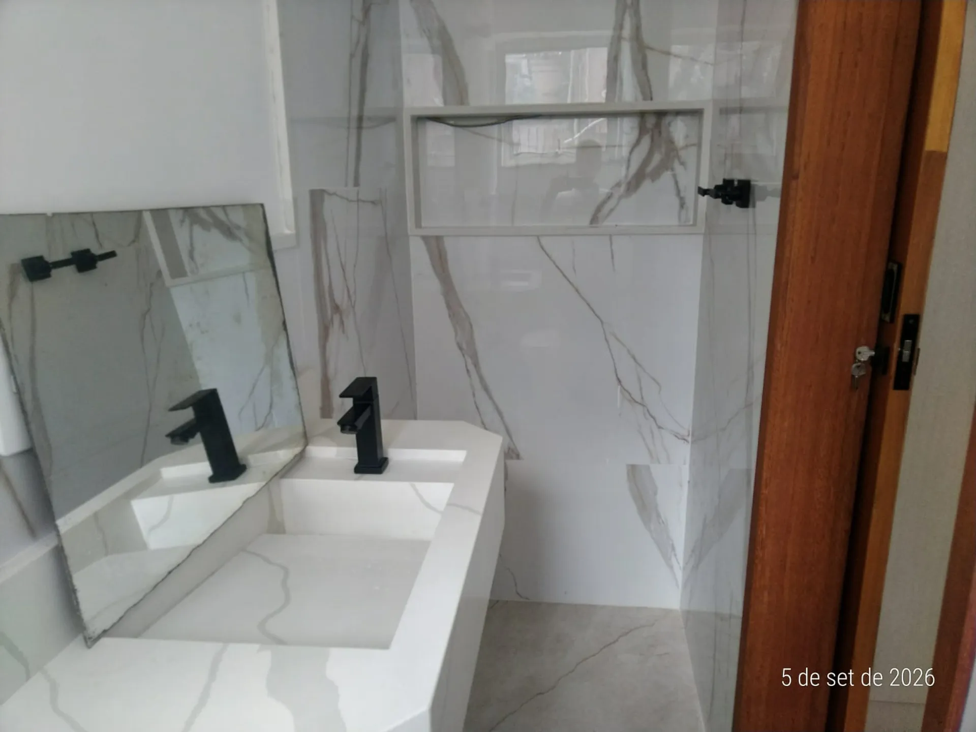 Квартира 40 м² з 1 спальнею та 1 паркомісцем — photo 10