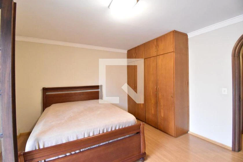 House with 5 bedrooms, gas stove and 650 m² — photo 12