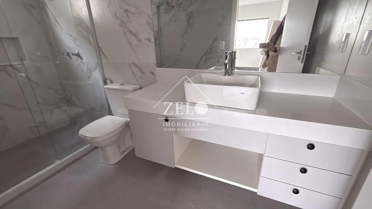 Casa com 4 quartos e 4 banheiros, cozinha integrada — photo 37