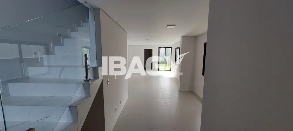 House with 3 en-suite bedrooms and 2 parking spaces — photo 19
