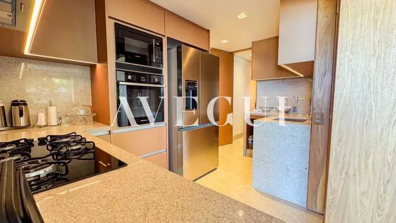 Furnished apartment with 3 bedrooms and 5 bathrooms — photo 13