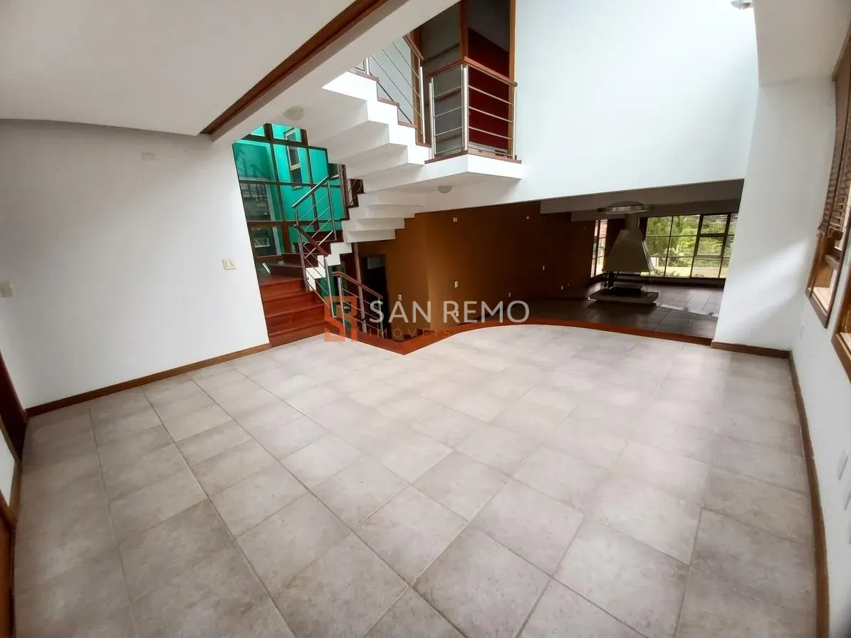 5-bedroom house with a bathtub in Florianópolis — photo 10
