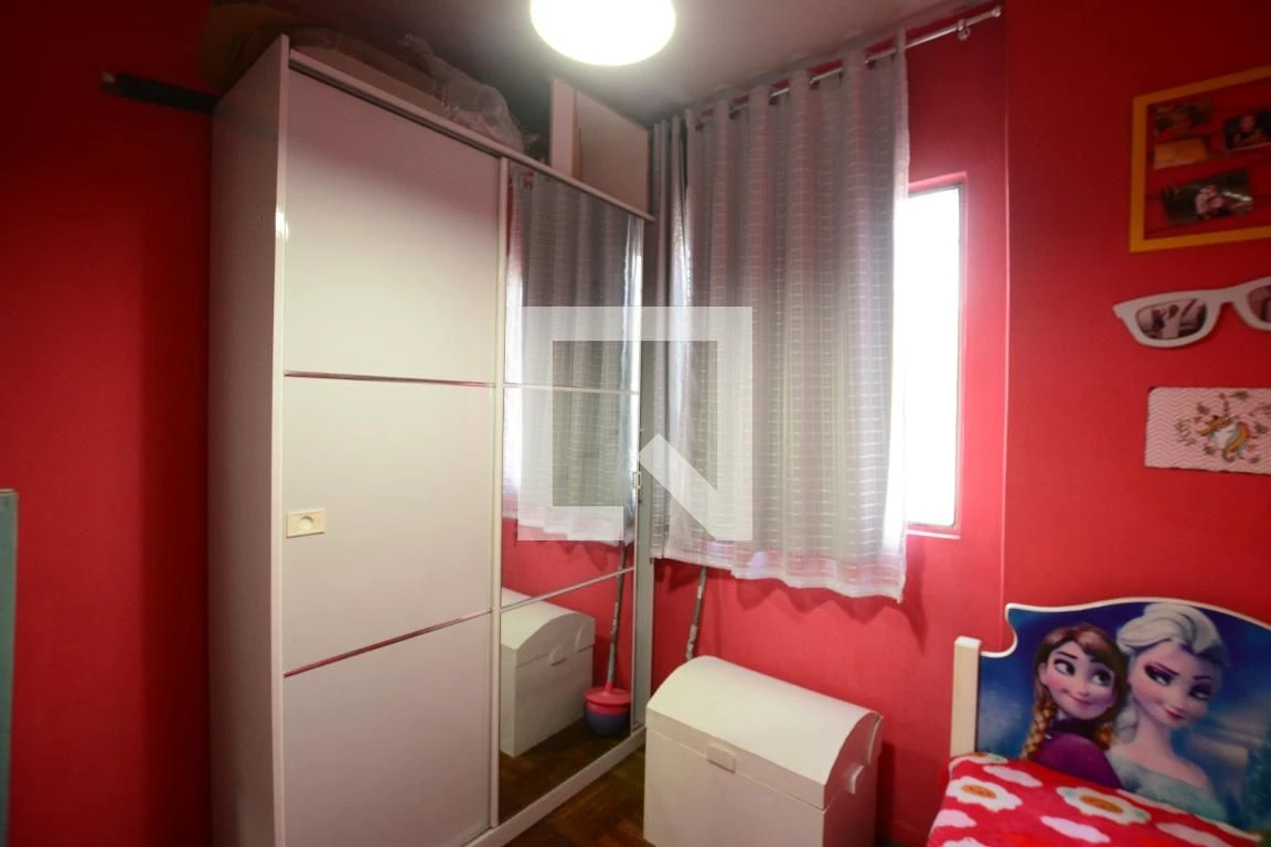 Apartamento mobiliado com 2 quartos e churrasqueira privativa — photo 2