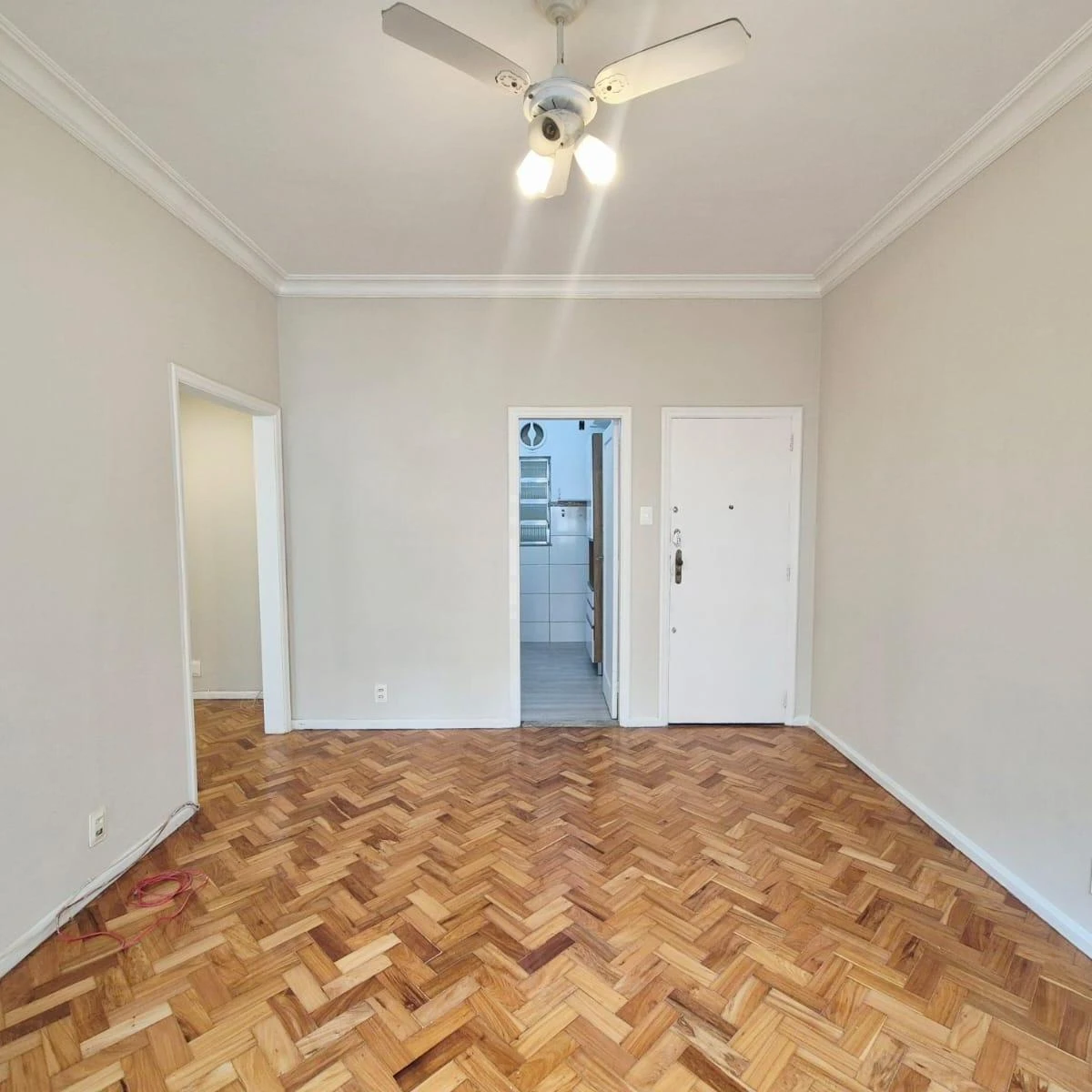 Дерев'яна підлога або ламінат та 2 спальні: квартира 62 м² — photo 10