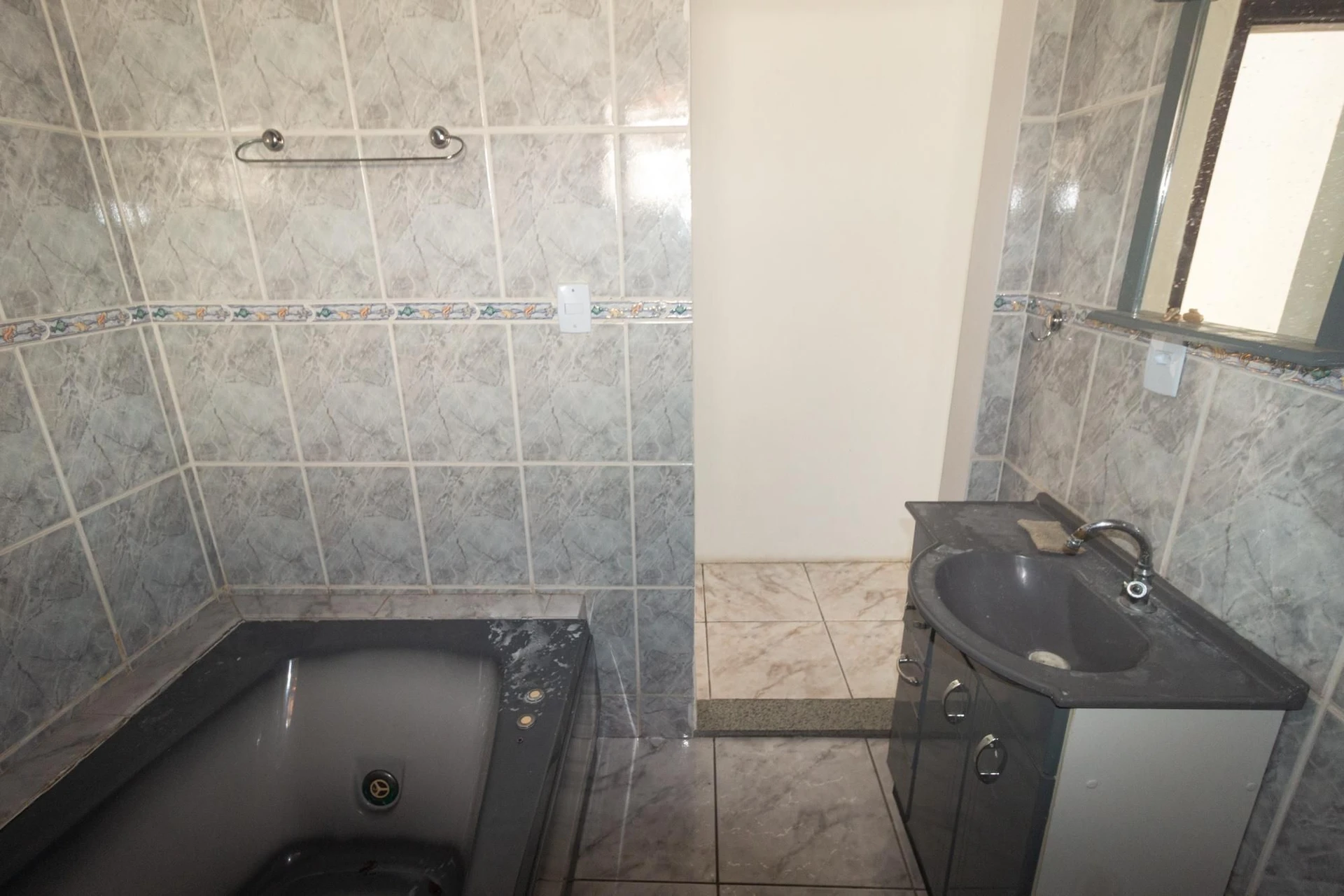 Rental house with 2 bedrooms and 1 en-suite — photo 20