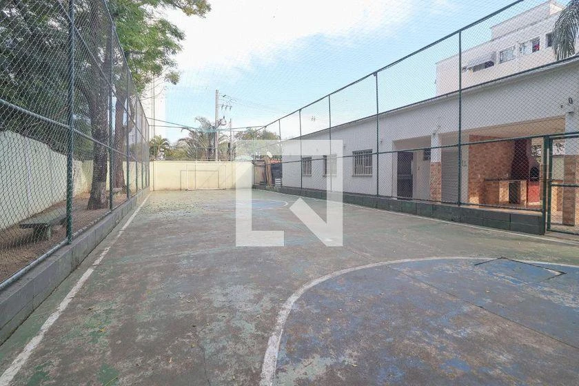 2-bedroom apartment with a washing machine — photo 33