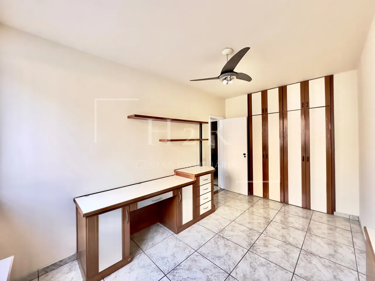 Apartment, 130 m², with a home office — photo 10