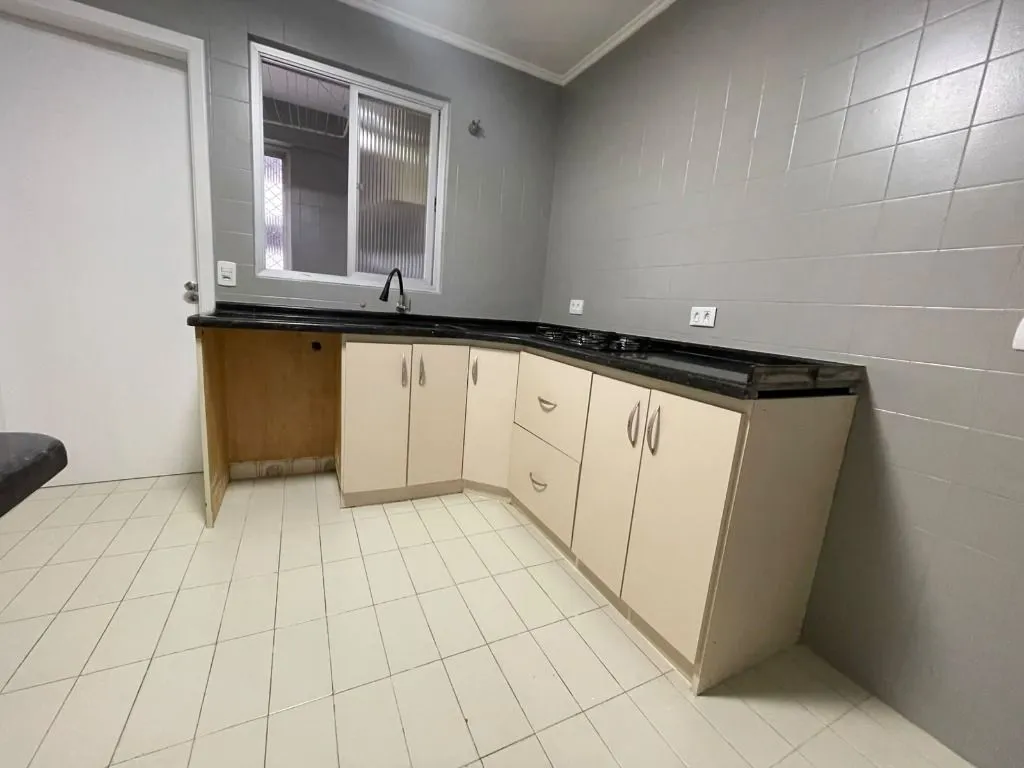 3-bedroom apartment, 1 with its own bathroom, 90 m² — photo 13