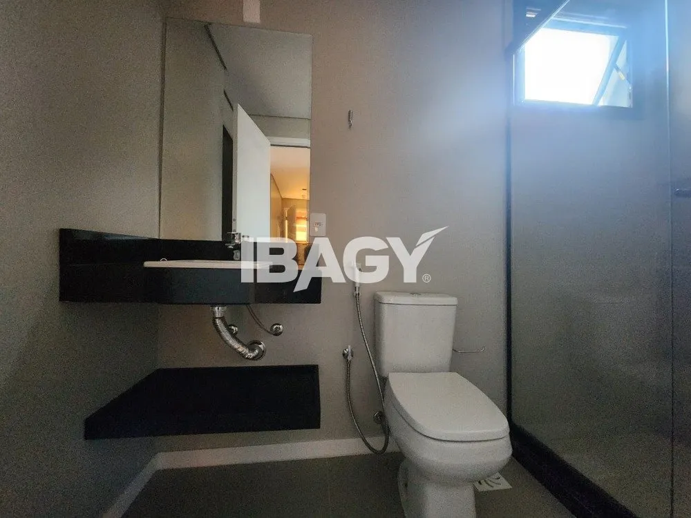 Furnished 40 m² studio with open-plan kitchen — photo 4