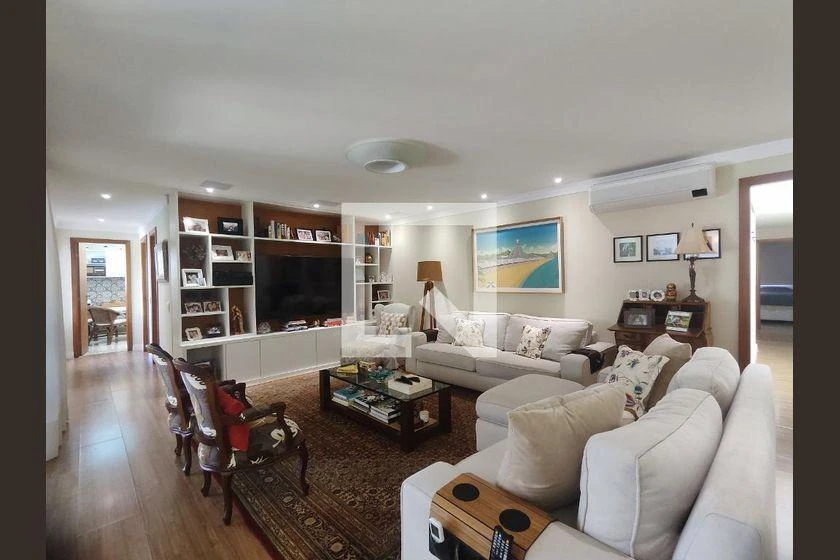 Rental apartment with 4 bedrooms, 360 m² and a balcony — photo 34
