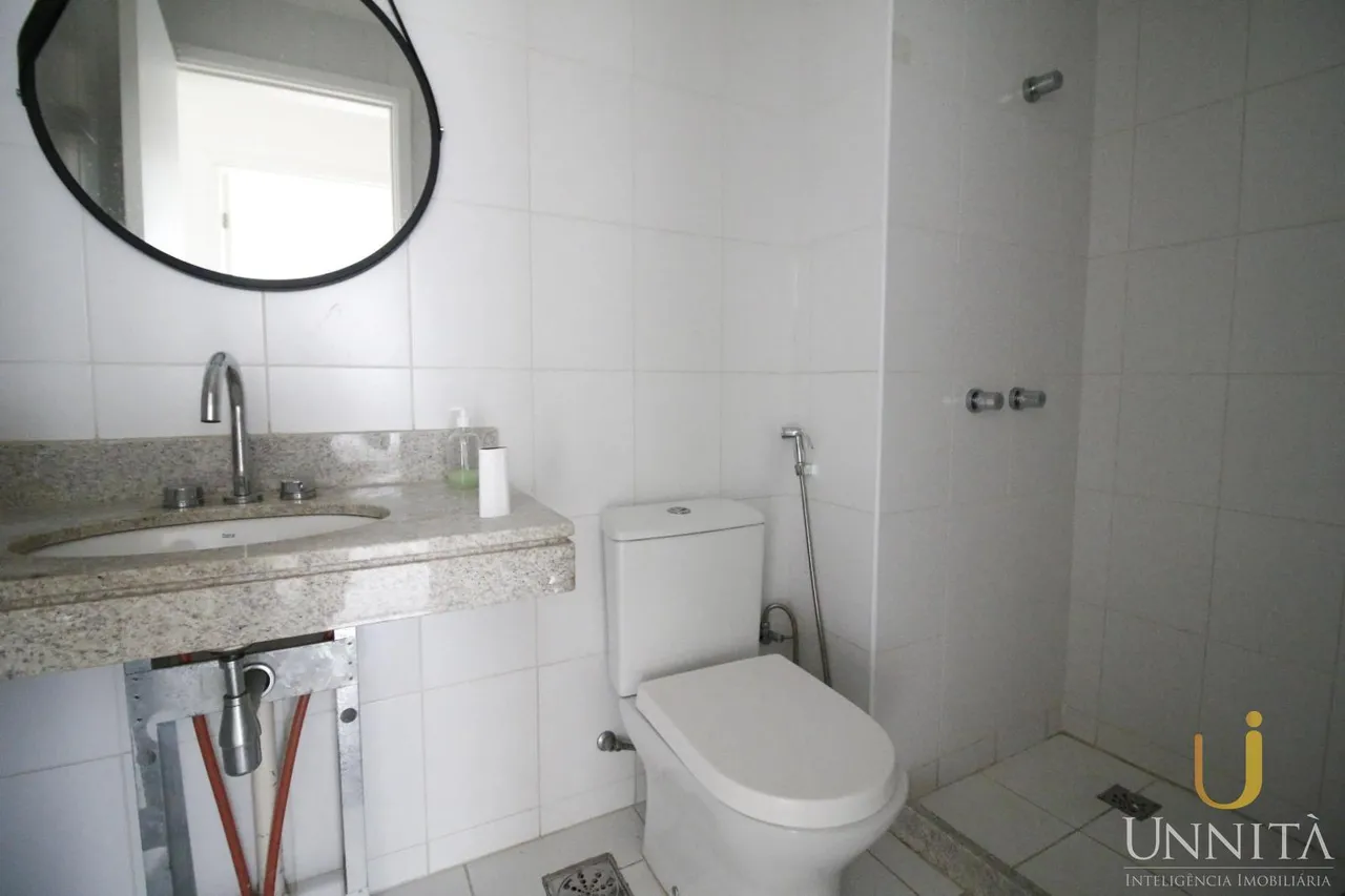 Apartamento sem mobília com 4 quartos e 3 banheiros — photo 8