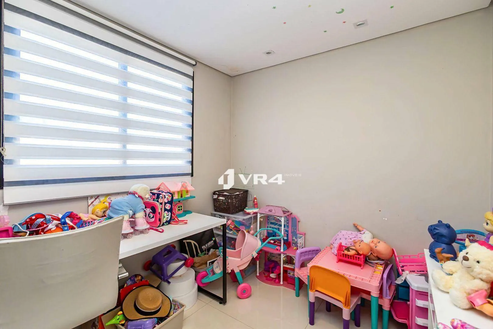 Furnished house with 3 bedrooms and an open kitchen — photo 32