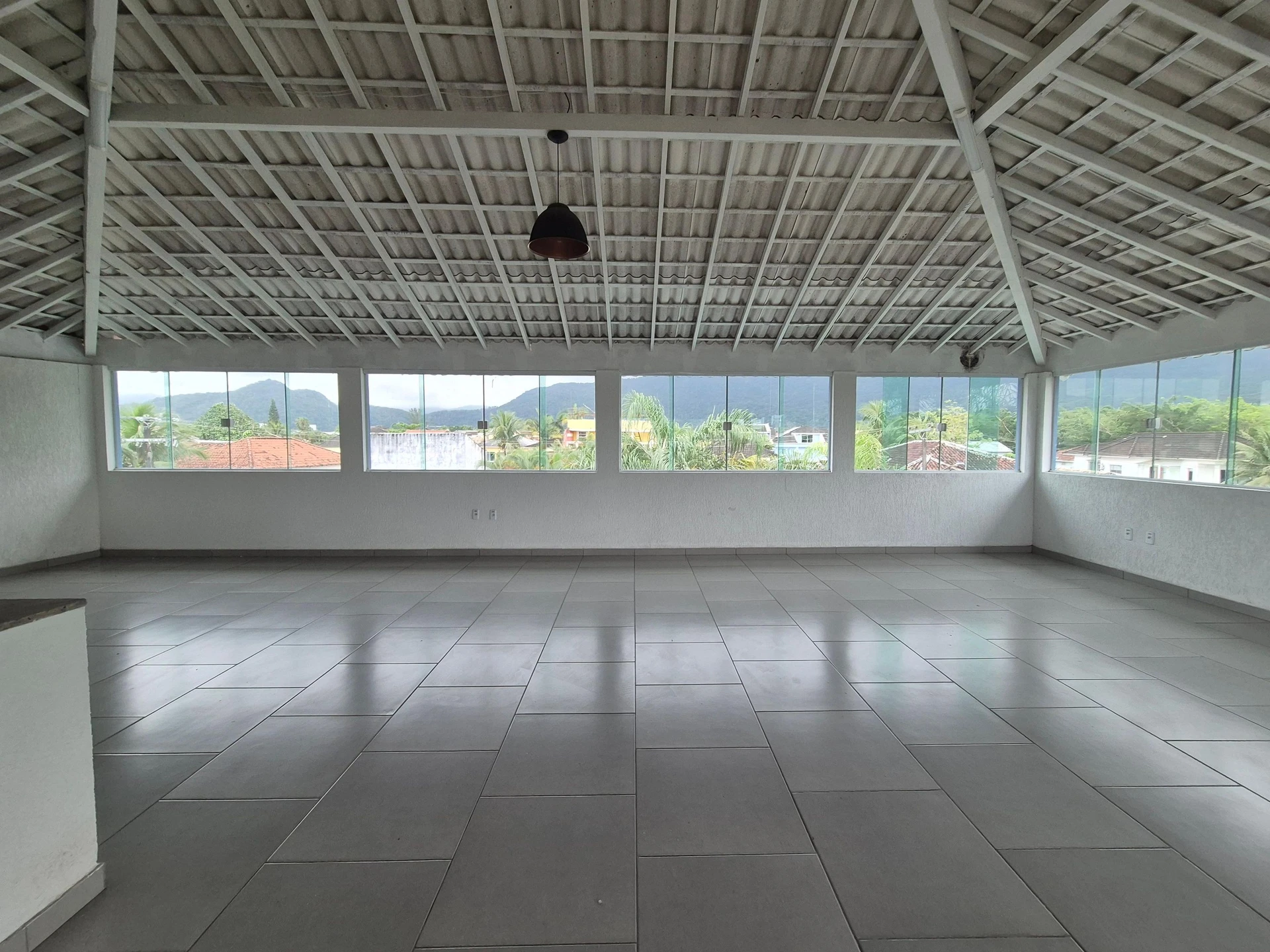 4 quartos e jacuzzi: casa de 318 m² — photo 66