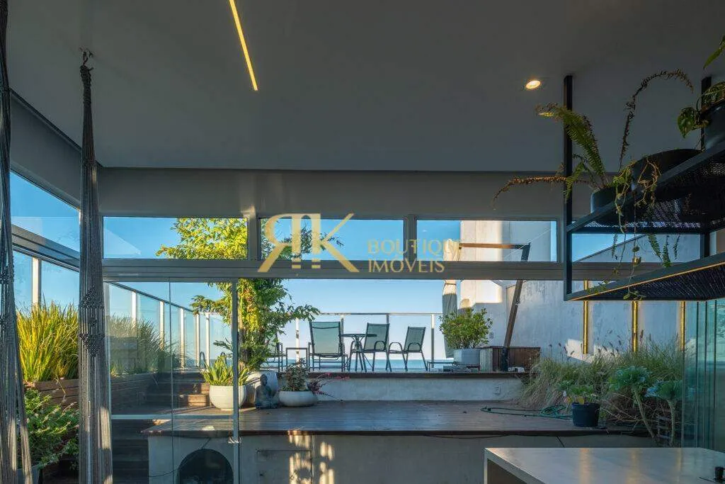 Furnished 170 m² apartment on the 3rd floor with 2 spots