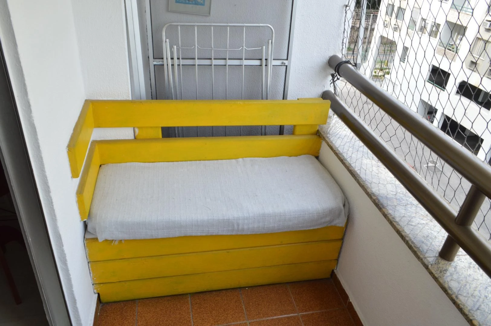Apartamento amueblado de 2 dormitorios con balcón — photo 31