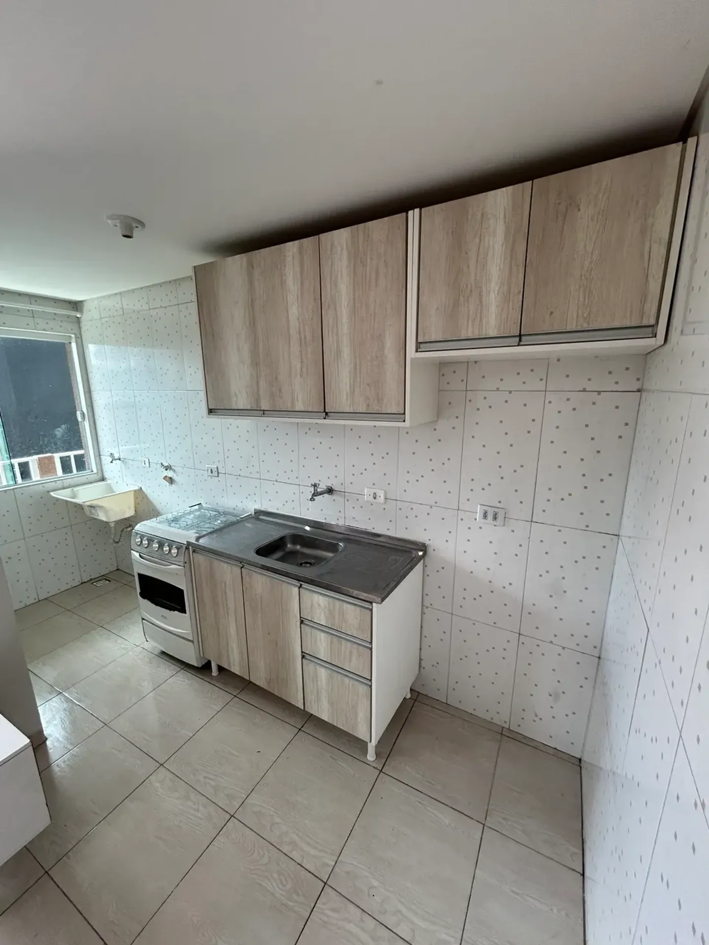 Apartamento térreo? Não: 1 quarto de 32 m² no 2º andar