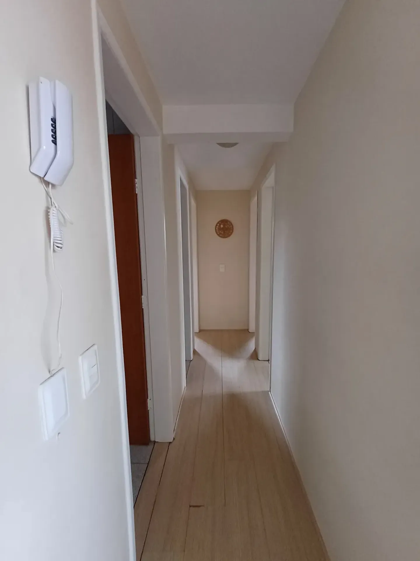 3-bedroom apartment with a grill on the balcony in Curitiba — photo 13