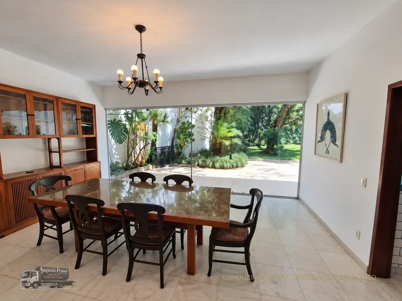 550 m² house with a grill on the balcony and a water view — photo 6