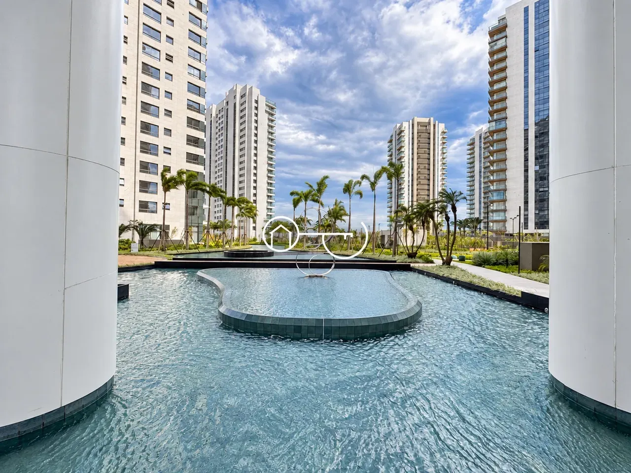Furnished apartment, 120 m², with a jacuzzi — photo 22