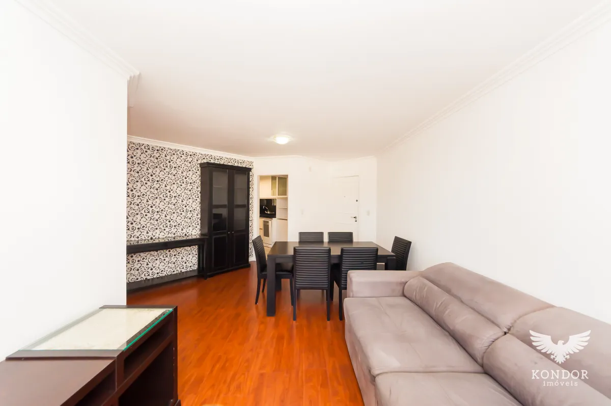 3-bedroom apartment with a balcony and 136 m² — photo 5