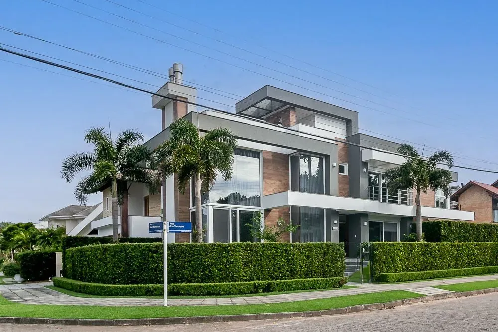 5-bedroom house with 420 m² and 5 bathrooms, integrated kitchen — photo 7