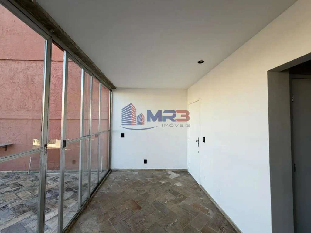 Top-floor apartment with 2 bedrooms and private BBQ — photo 11