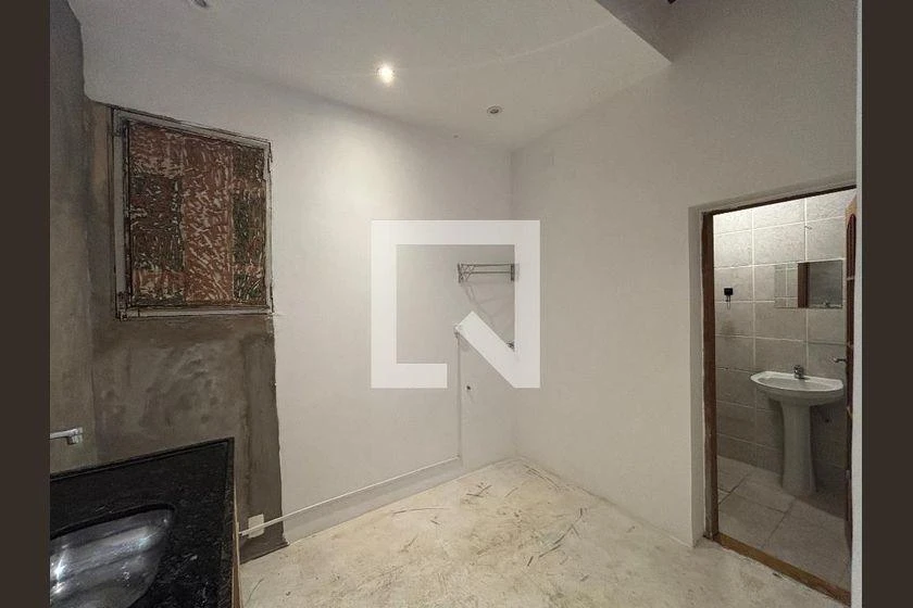 Furnished house with 6 bedrooms and 3 en-suites — photo 24