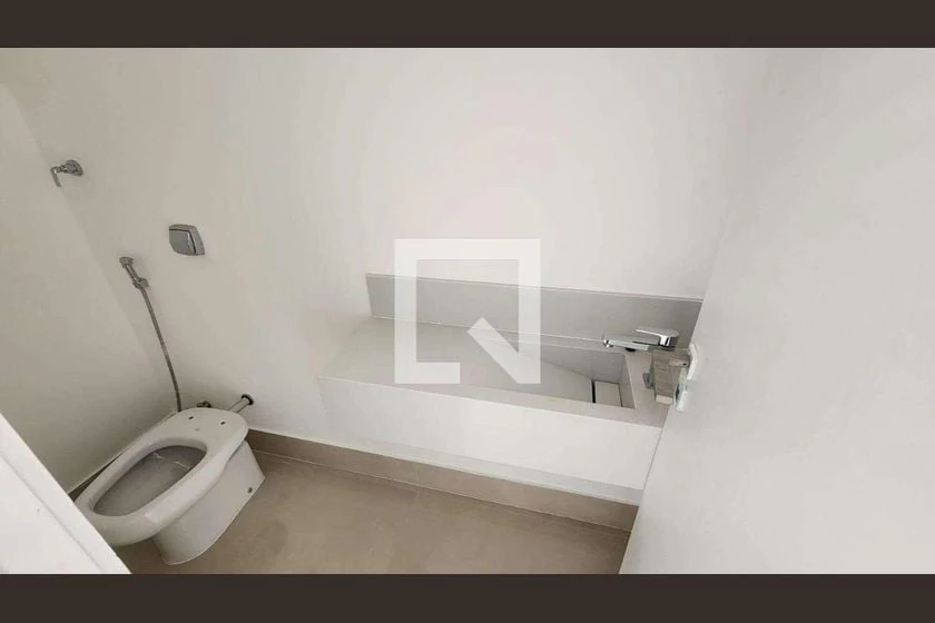 Casa com 3 suítes e 320 m², com 3 vagas — photo 16