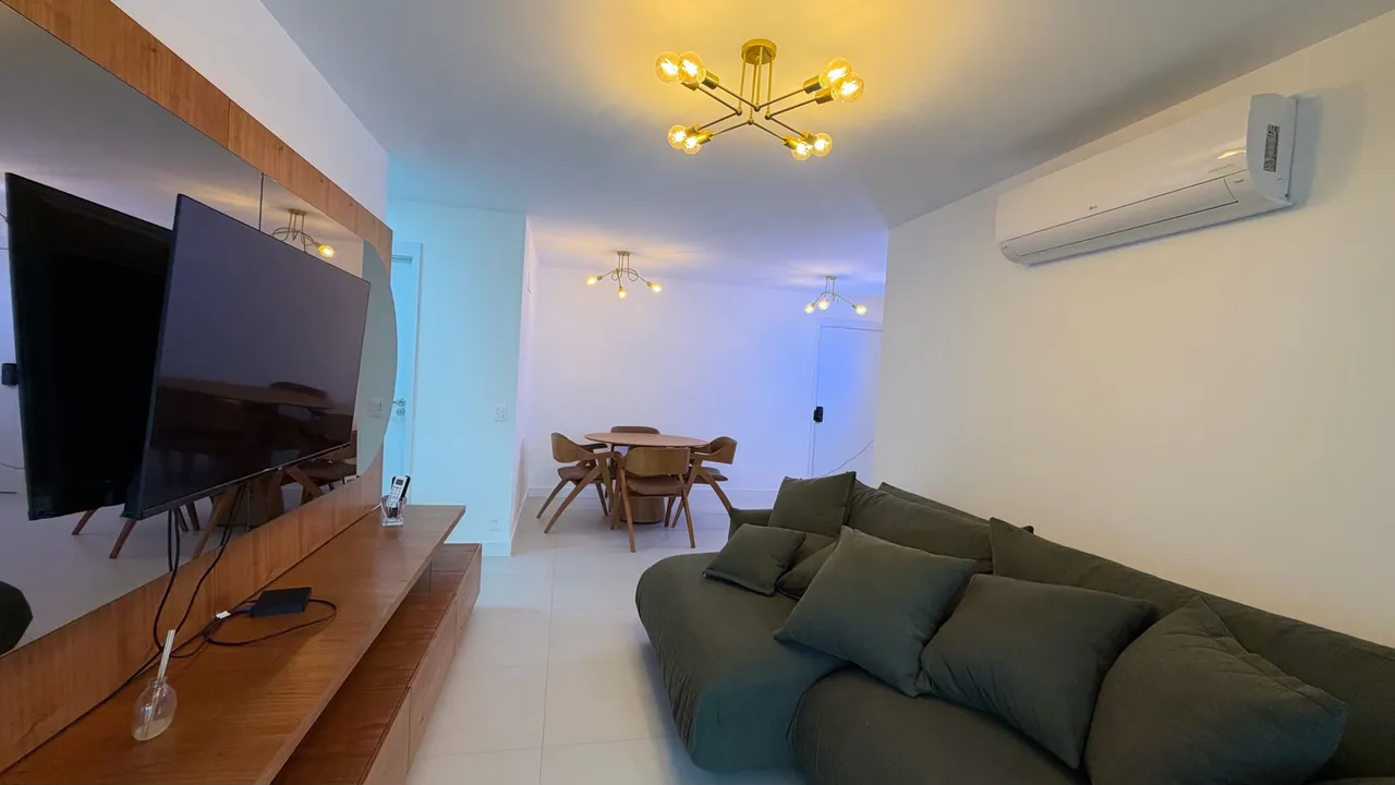 3-bedroom apartment in a building with a gym — photo 7