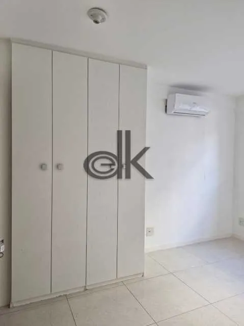 Apartment with 2 bedrooms, 3 bathrooms and a balcony — photo 3