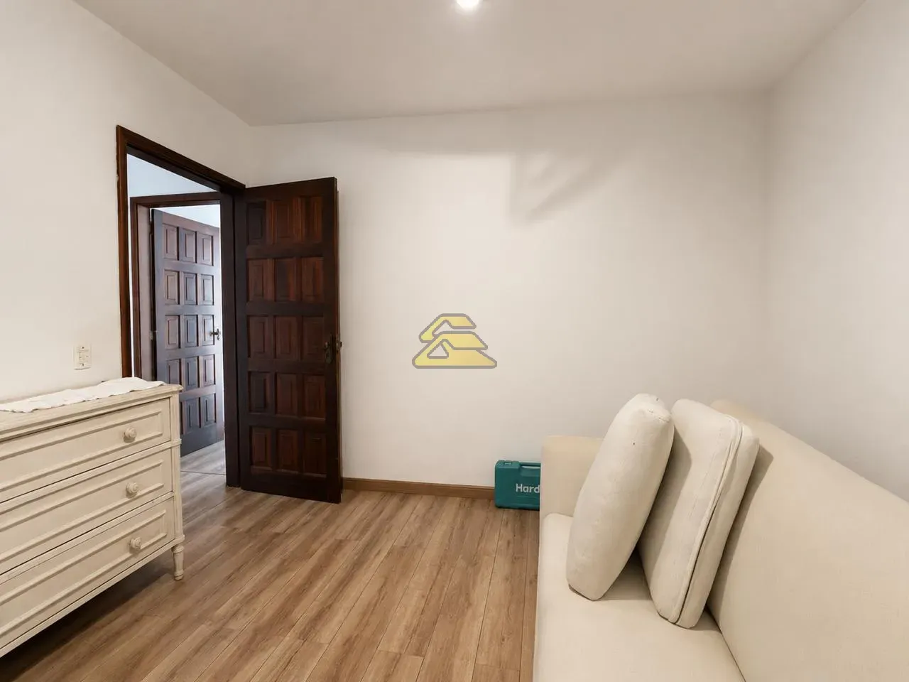 Furnished house with 4 bedrooms and 5 bathrooms — photo 18