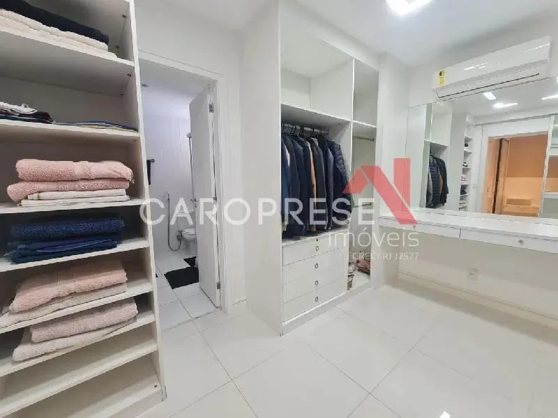 Casa com 4 quartos e 5 banheiros, com 2 vagas — photo 7